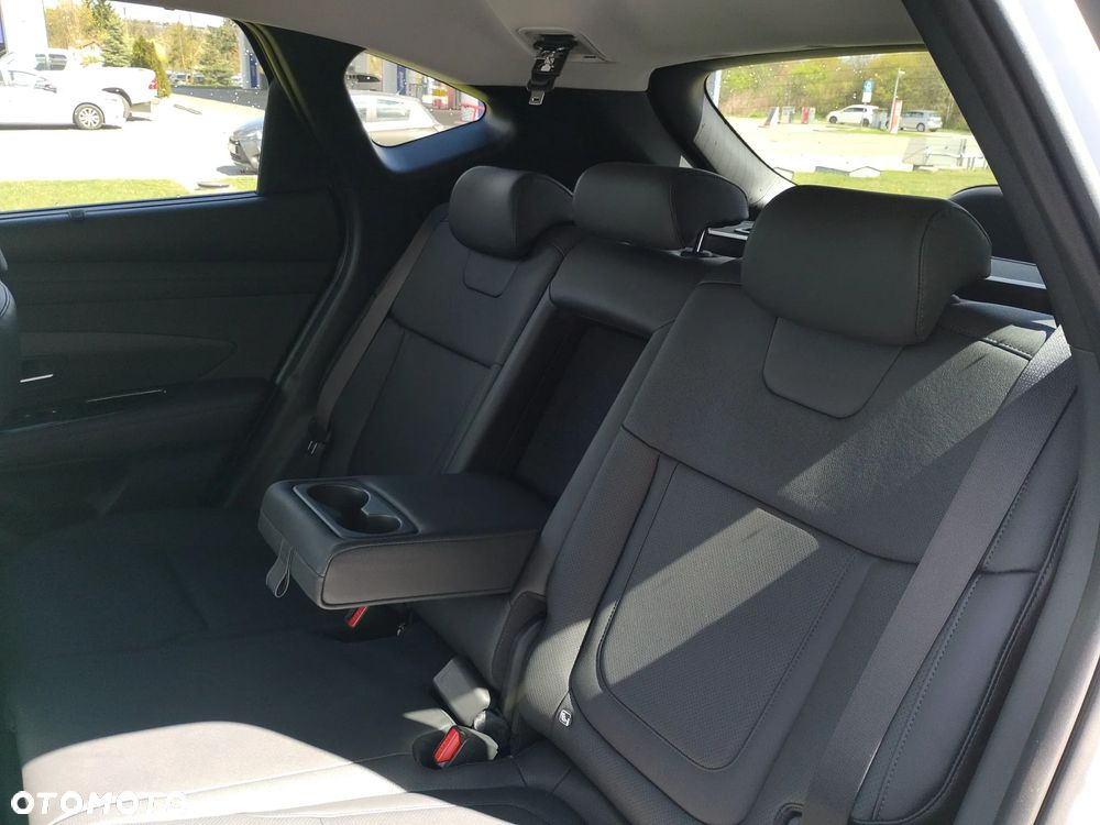 Hyundai Tucson 1.6 T-GDi HEV Platinum 2WD - 16