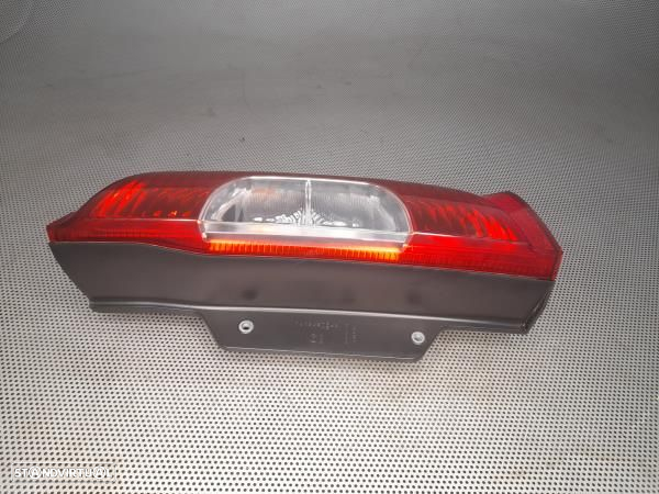 Farolim Dto Fiat Fiorino Caixa/Combi (225_) - 2