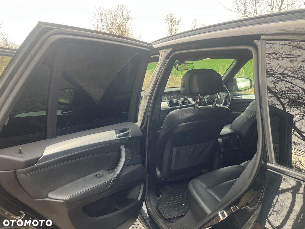 BMW X5 3.0d - 10