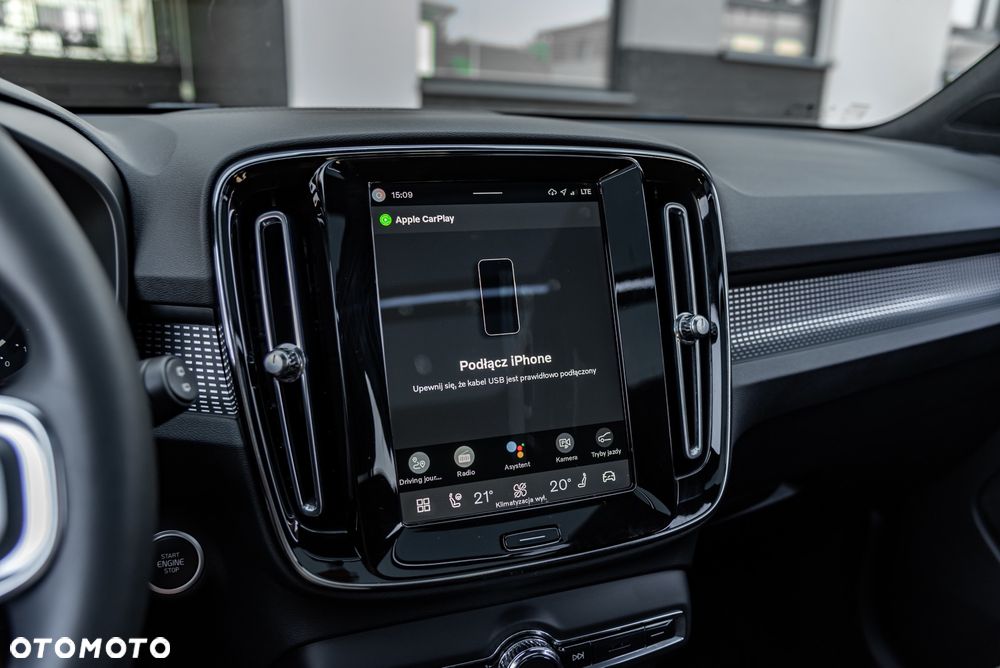 Volvo XC 40 B3 B DKG Plus Bright - 29