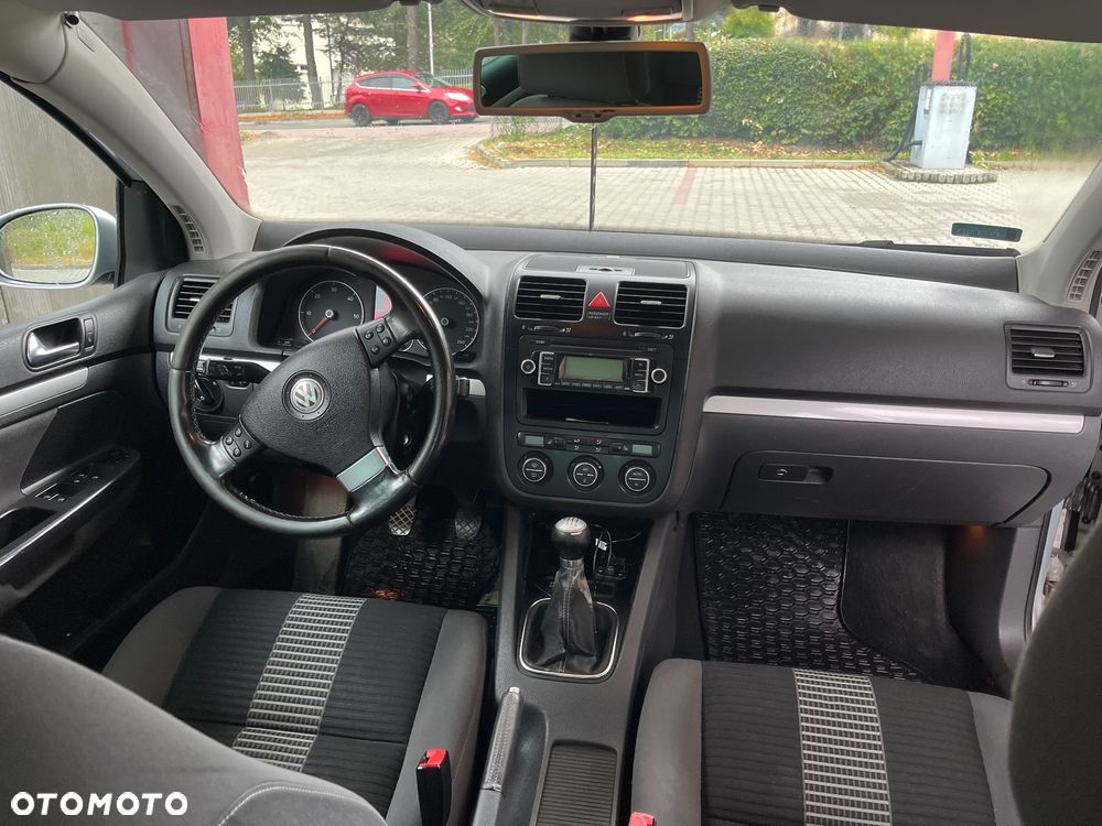 Volkswagen Golf V 1.9 TDI Comfortline - 8