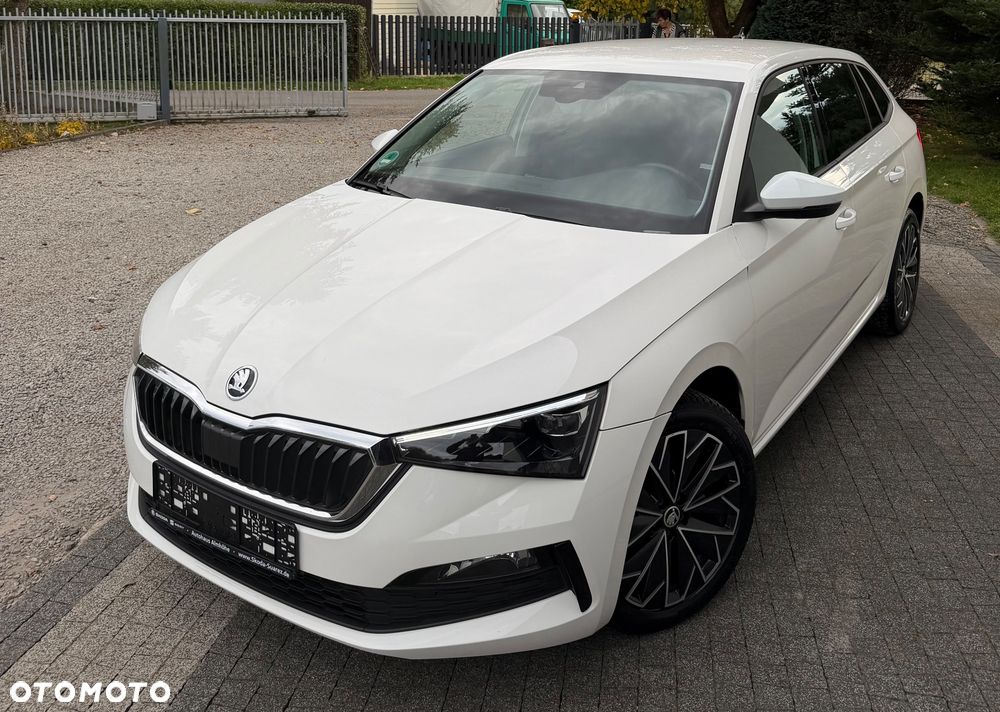 Skoda Scala 2019 photo 2