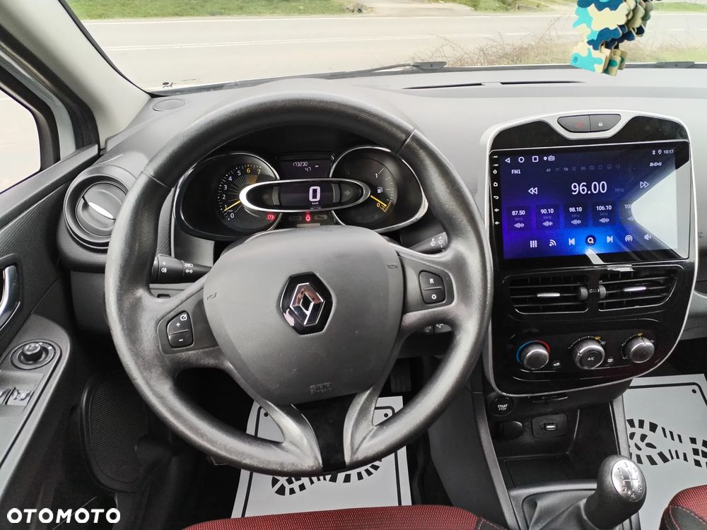 Renault Clio - 26