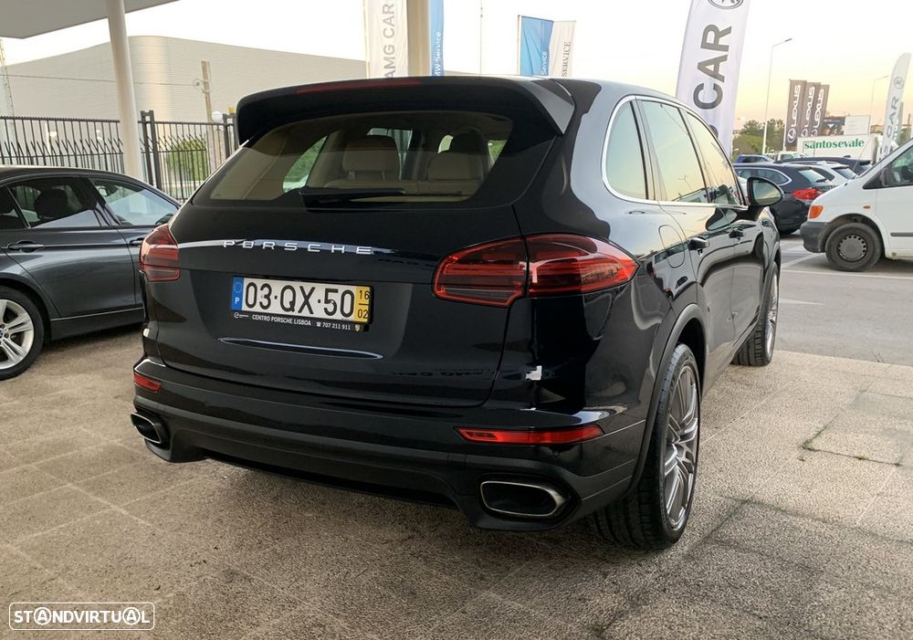 Porsche Cayenne Platinum Edition - 16