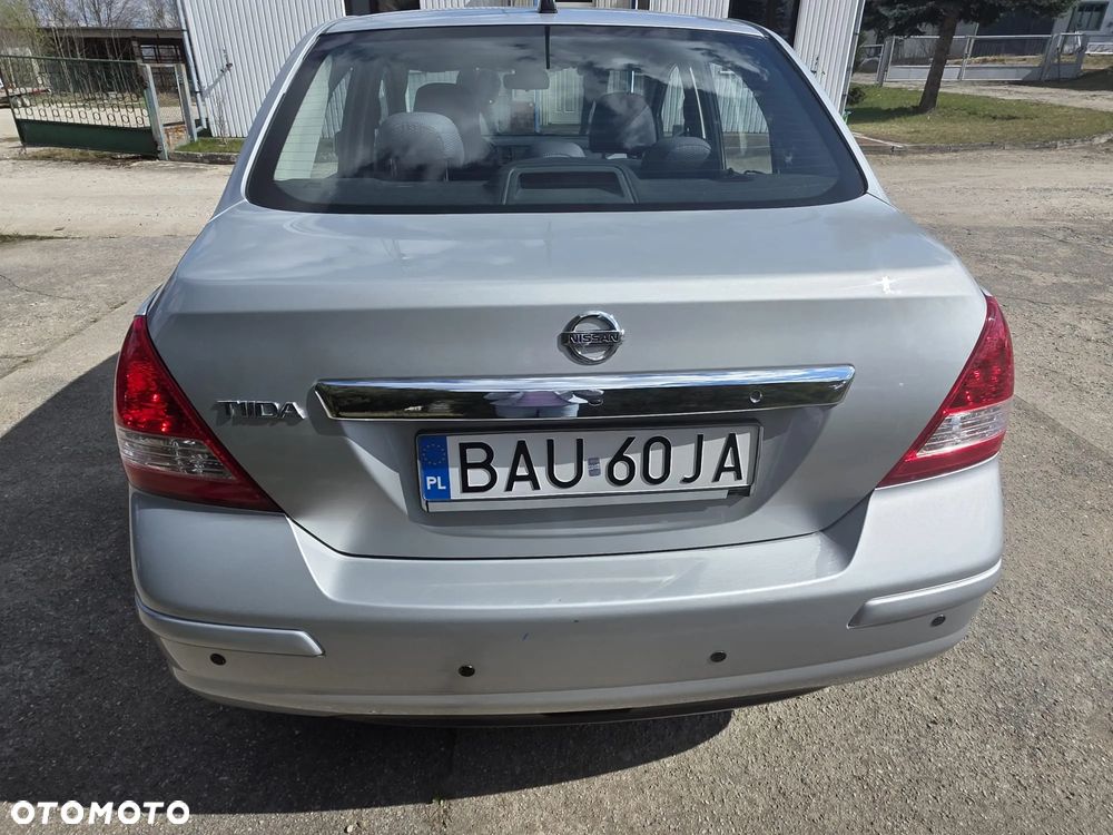 Nissan Tiida 1.6 Tekna - 3