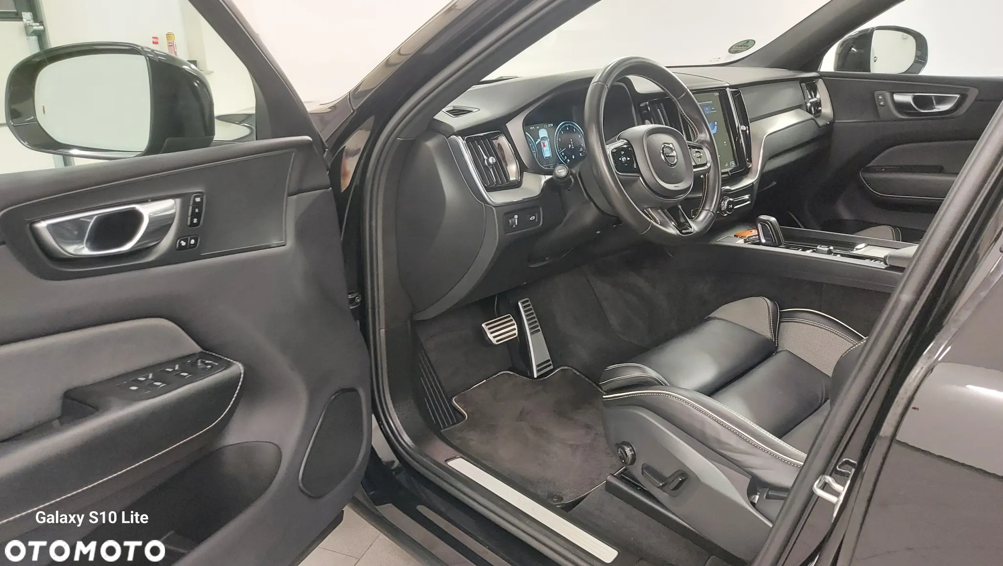 Volvo XC 60 B4 B Geartronic RDesign - 5