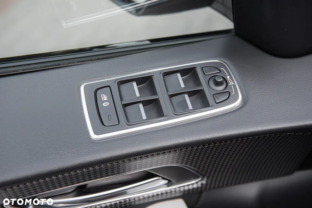 Jaguar F-Pace 3.0 TDV6 AWD First Edition - 21