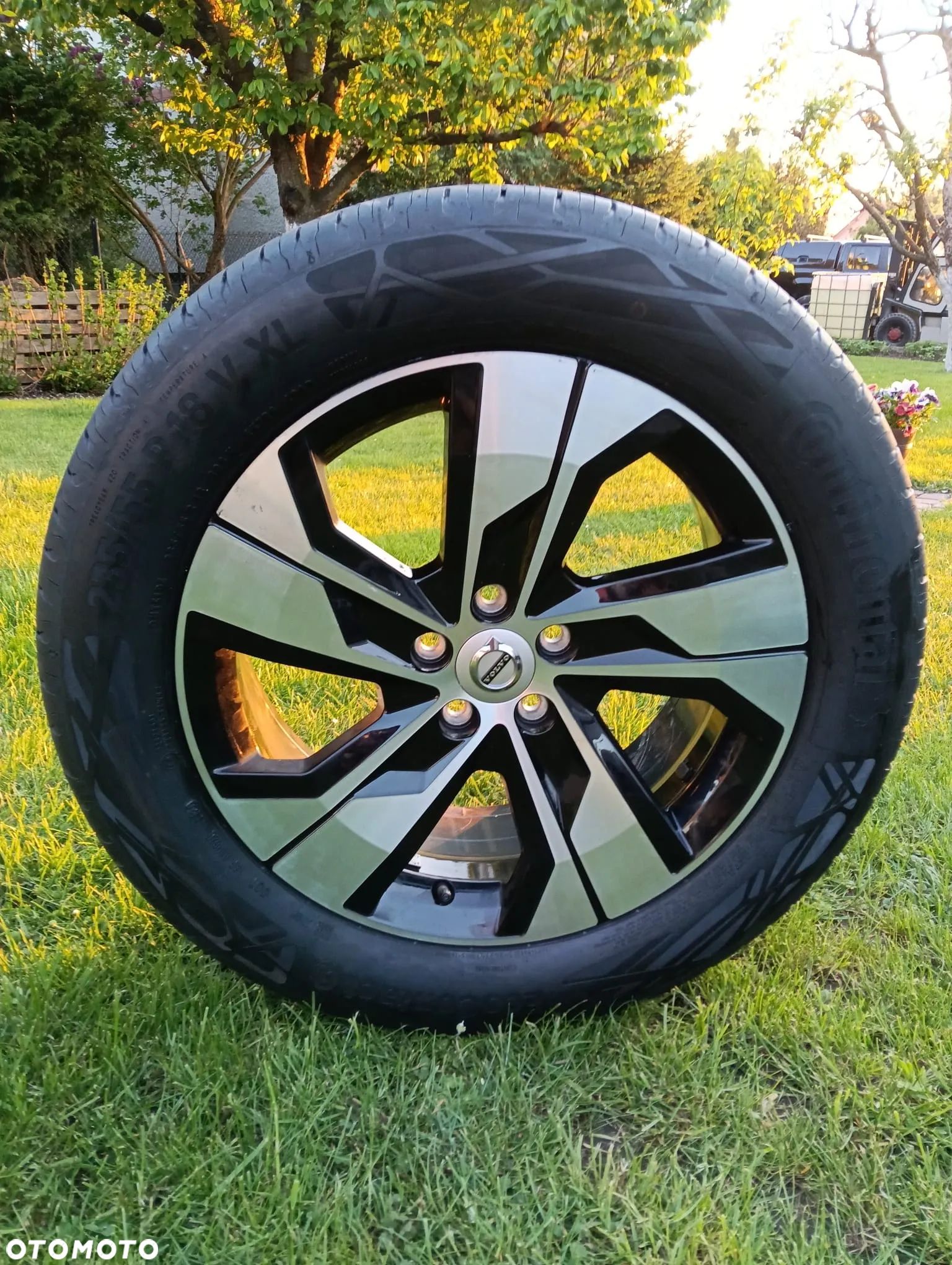 Koła 18 Volvo XC40 18"x7.5" 5-Spoke Black Diamond Cut - 1