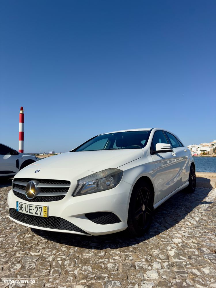 Mercedes-Benz A 180 CDI (BlueEFFICIENCY) - 11