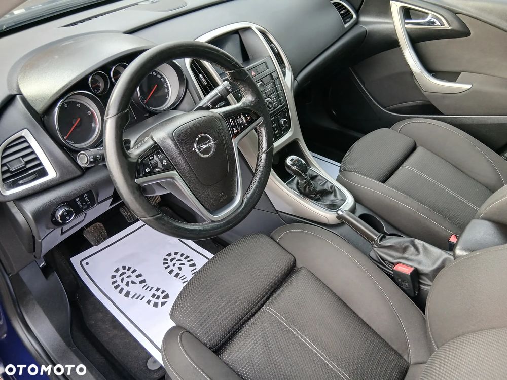 Opel Astra 1.7 CDTI Cosmo - 18