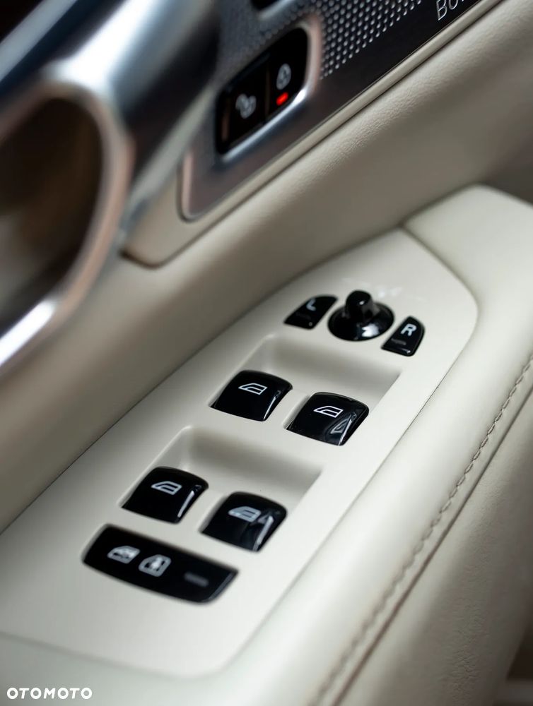Volvo V90 Cross Country D5 AWD Pro - 8