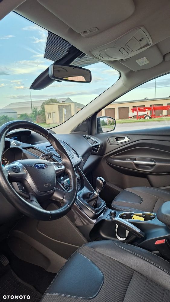 Ford Kuga - 11
