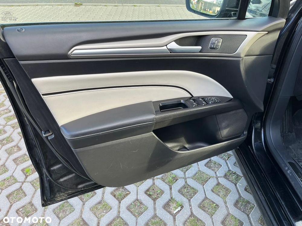 Ford Mondeo Vignale 2.0 TDCi 4WD PowerShift - 19