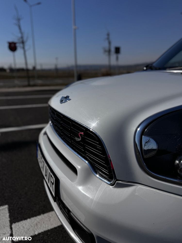 Mini Countryman - 32