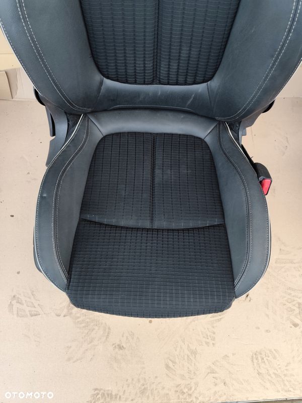 RENAULT KADJAR FOTEL PASAŻERA PRZÓD EUROPA PÓŁSKÓRA FOTEL PRAWY - 2