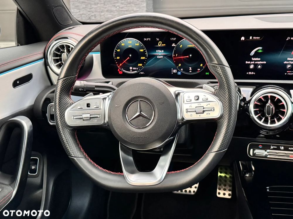 Mercedes-Benz CLA 220 d AMG Line 8G-DCT - 24