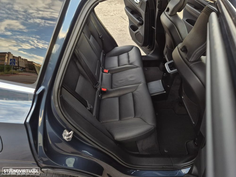 Volvo XC 60 2.0 T6 PHEV Inscription AWD - 30