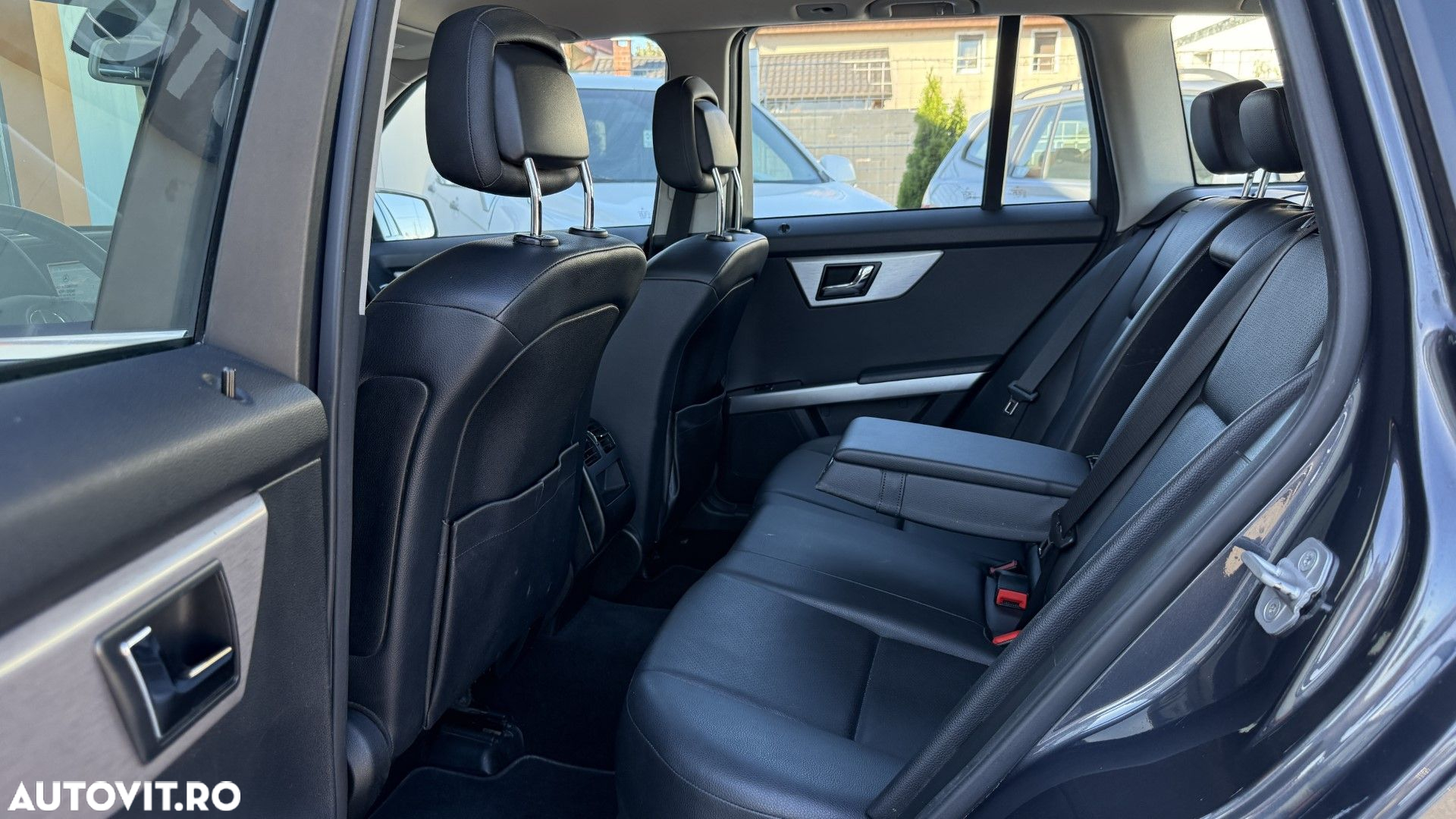 Mercedes-Benz GLK - 9