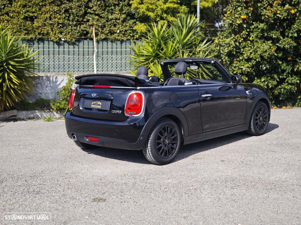 MINI Cabrio Cooper Auto - 16