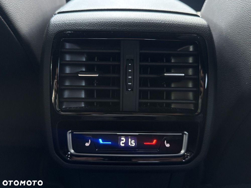 Volkswagen Arteon 2.0 TSI R-Line DSG - 32