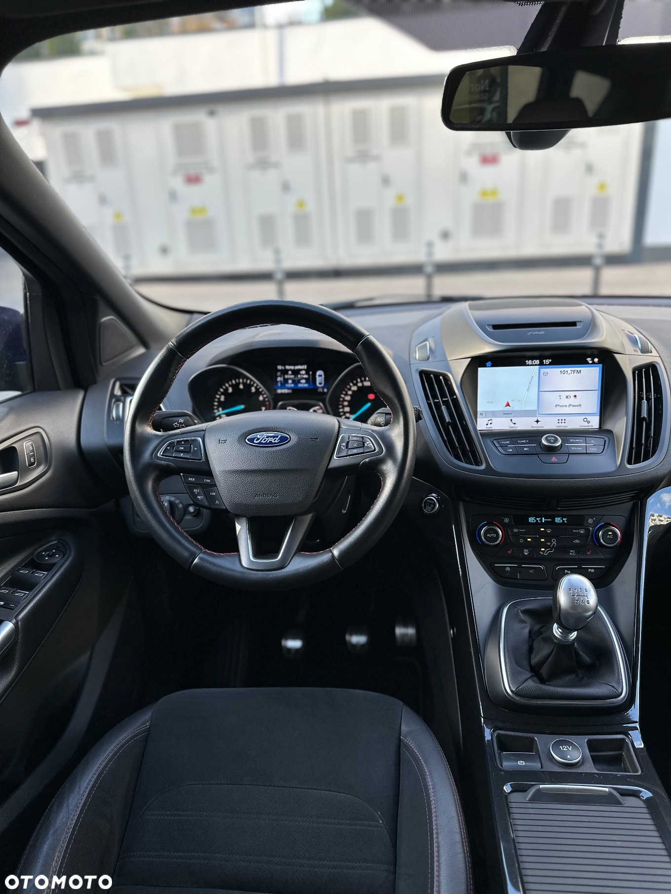 Ford Kuga 1.5 EcoBoost 2x4 ST-Line - 12