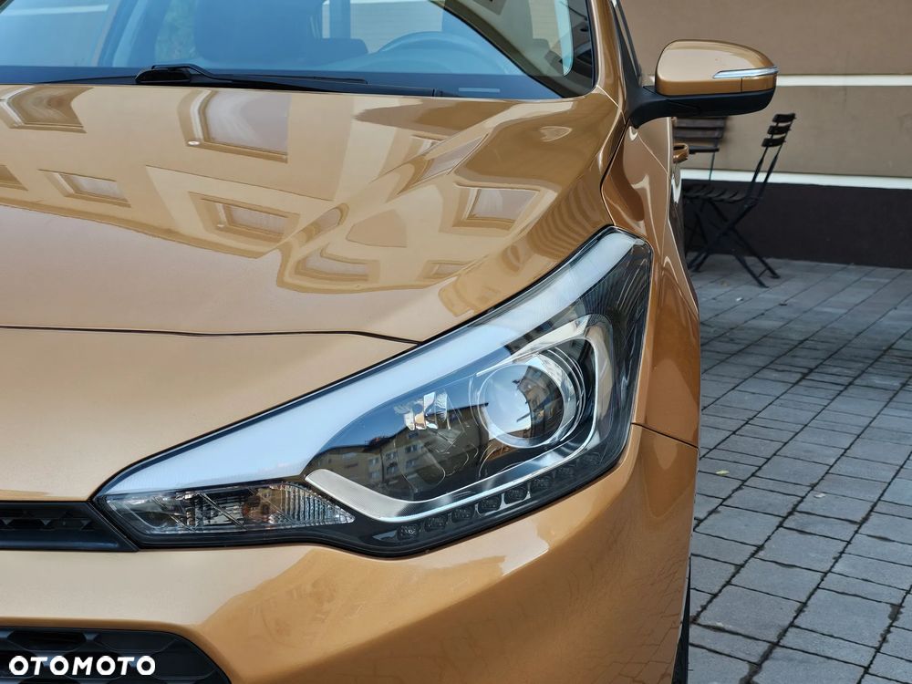 Hyundai i20 1.2 YES Gold - 25