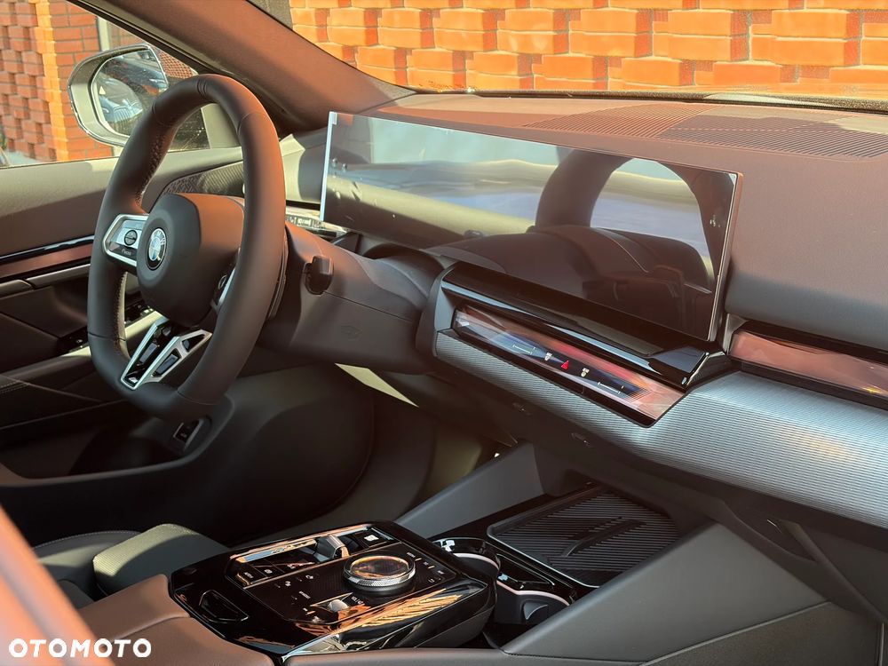 BMW Seria 5 520i mHEV M Sport - 19