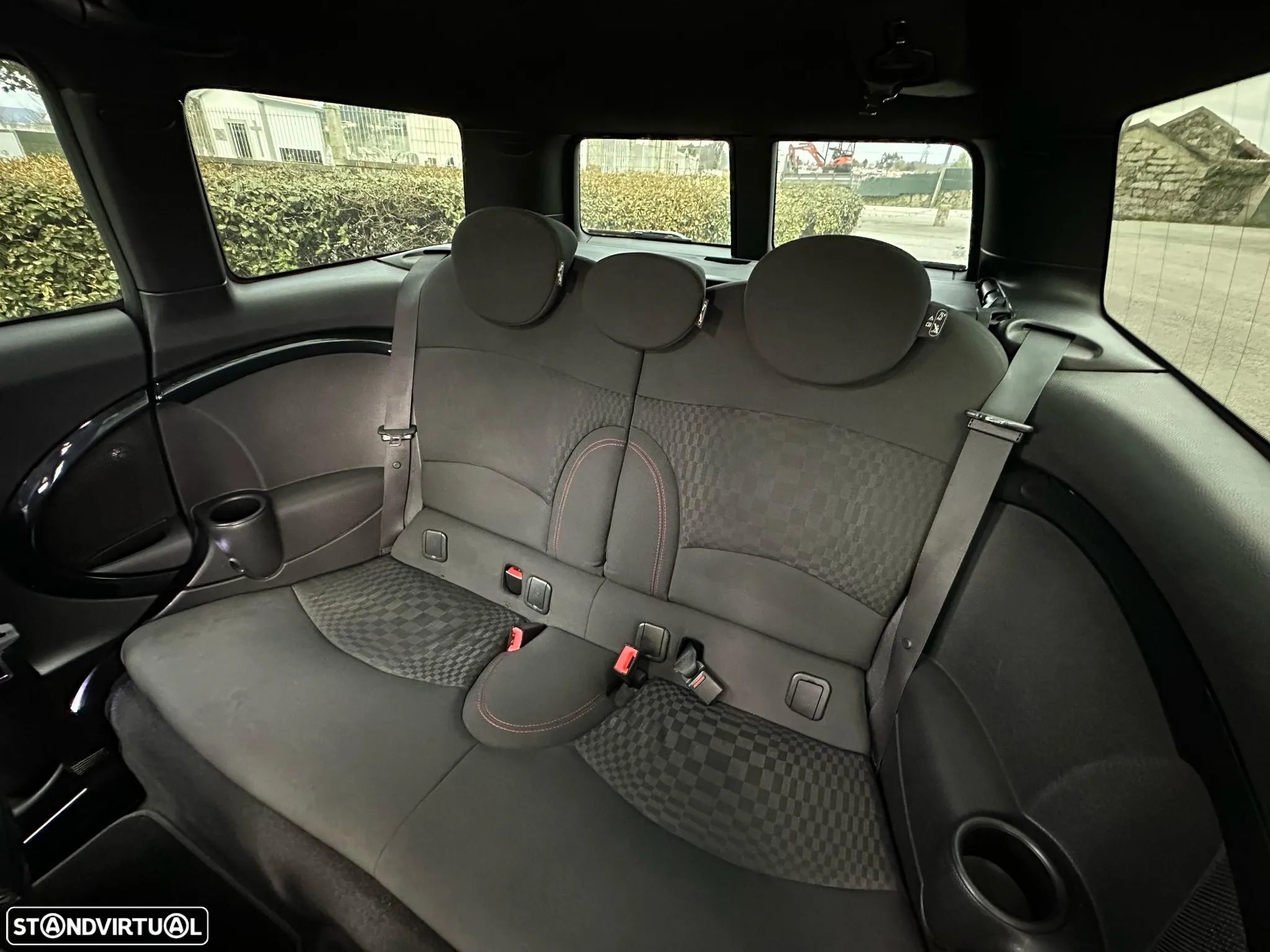 MINI Clubman John Cooper Works Auto - 24