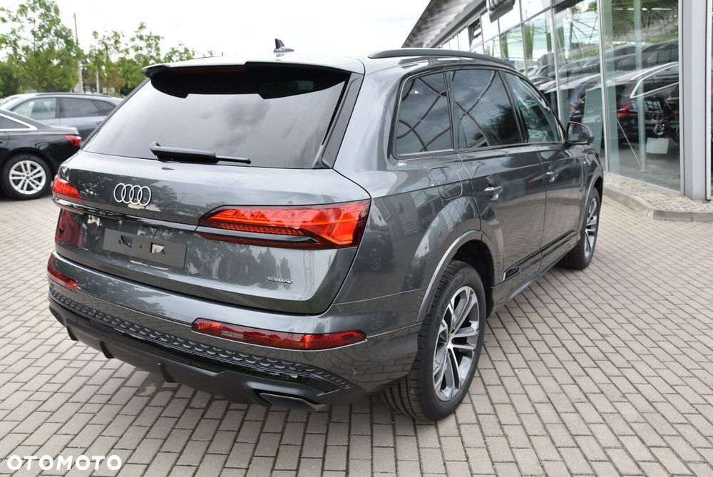 Audi Q7 - 7