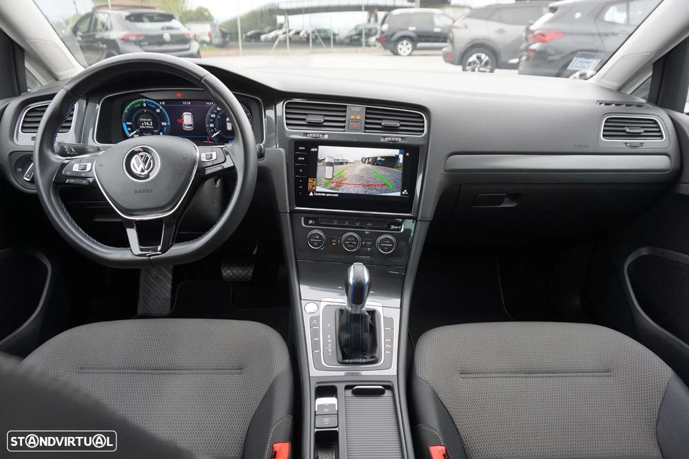 VW e-Golf AC/DC - 25