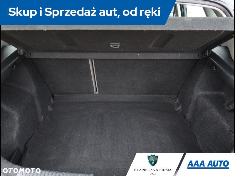 Kia Ceed - 14