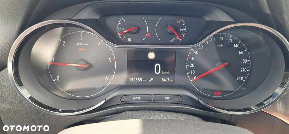 Opel Crossland X - 21