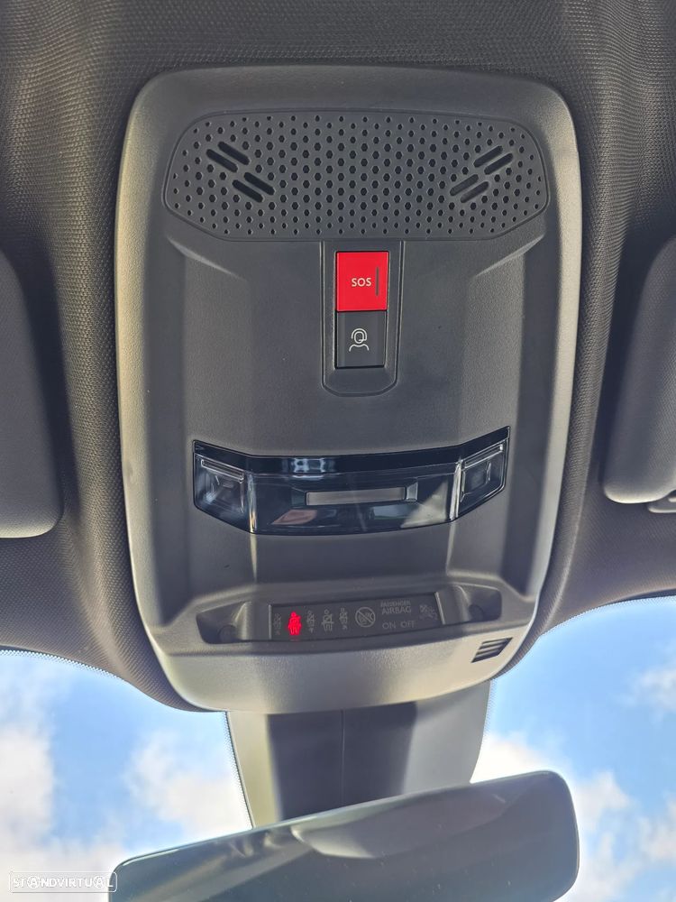 Peugeot 2008 PureTech 130 EAT8 GT - 12