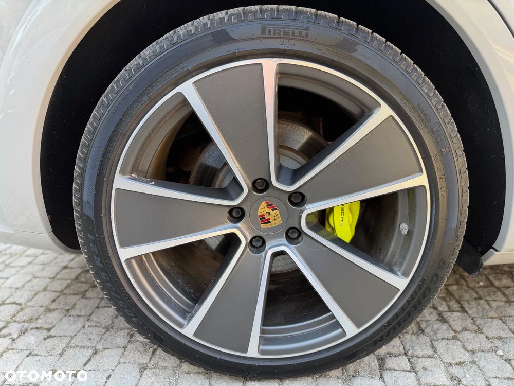 Porsche Cayenne E-Hybrid - 20