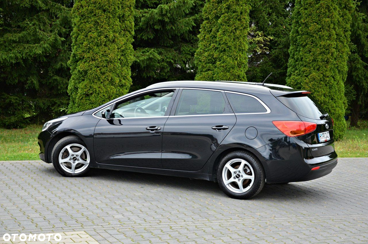 Kia Ceed 1.6 CRDi 128 Platinum Edition - 20