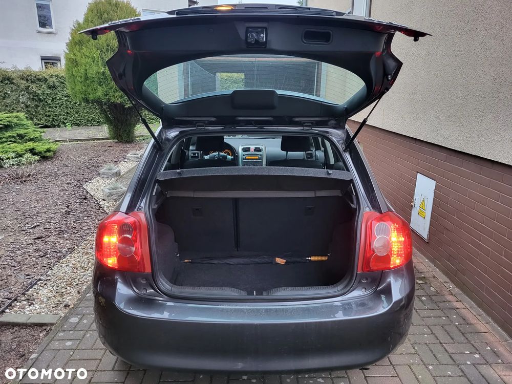 Toyota Auris - 10