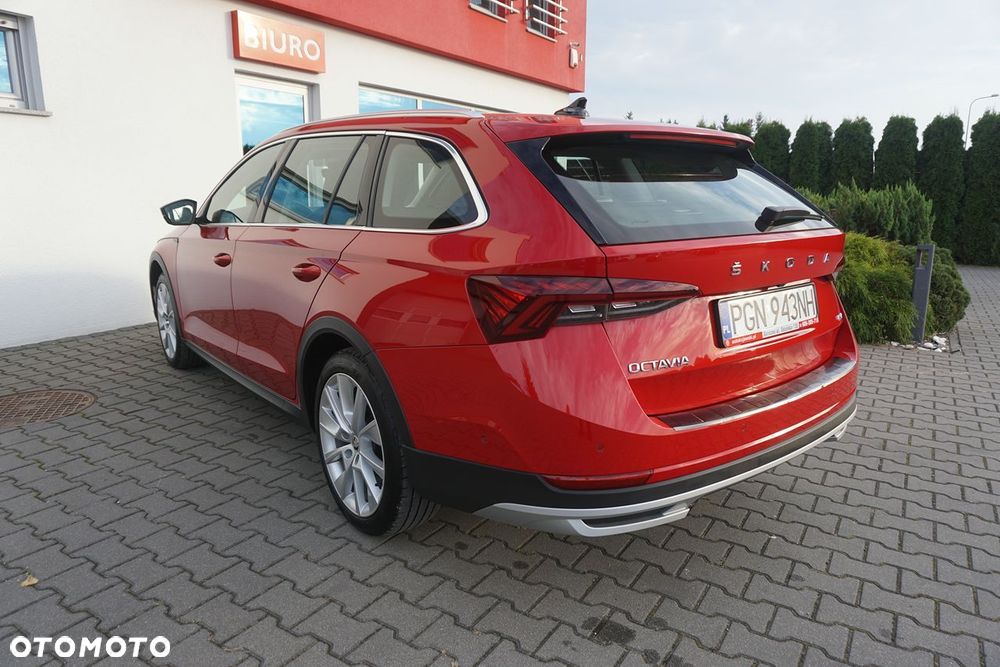 Skoda Octavia 2.0 TDI DSG 4x4 Scout - 40