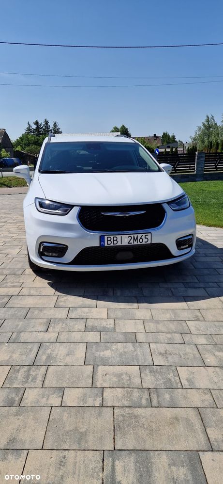 Chrysler Pacifica - 8
