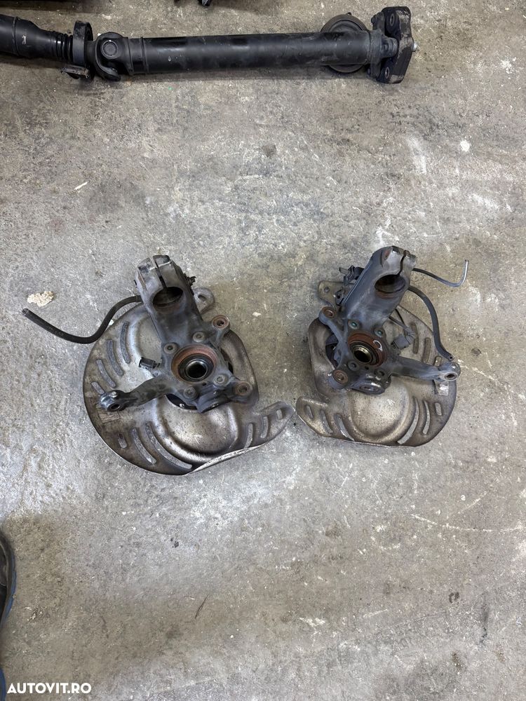 Fuzeta fata stanga sau dreapta AUDI RSQ3 2.5 benz an 2012-2018 - 4