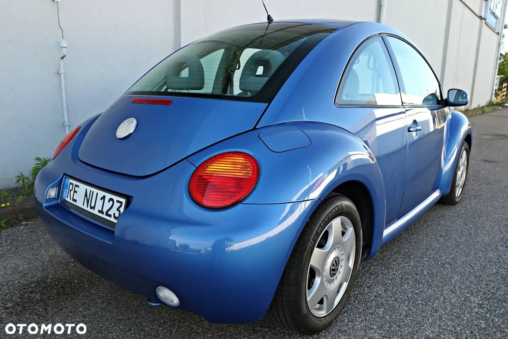 Volkswagen New Beetle - 24