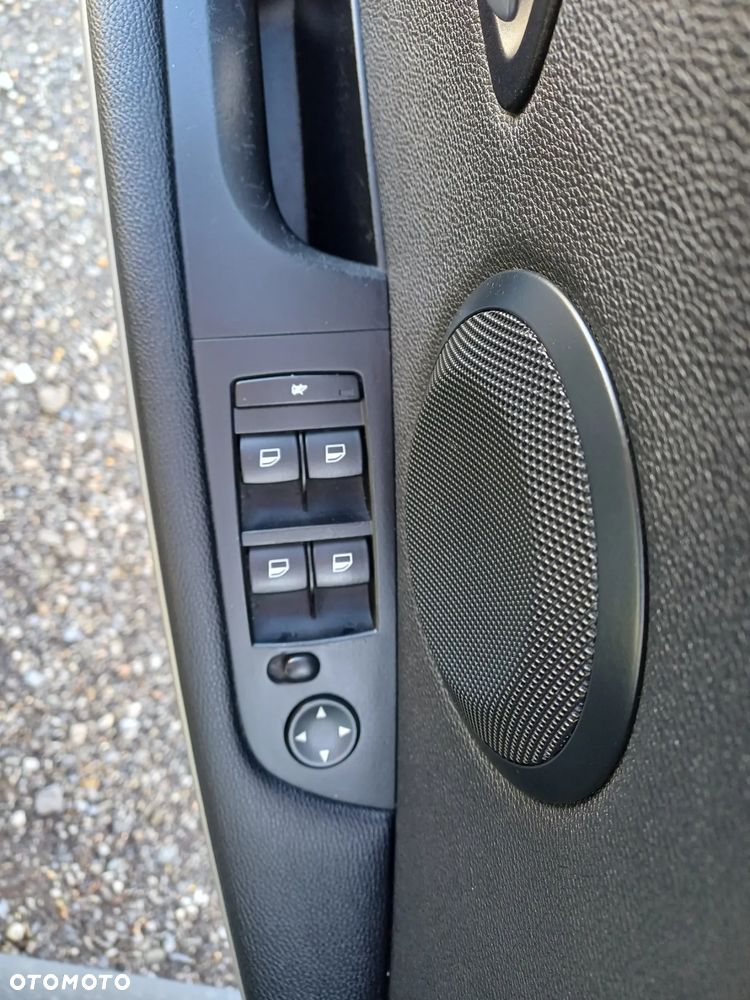 BMW Seria 3 318d - 21