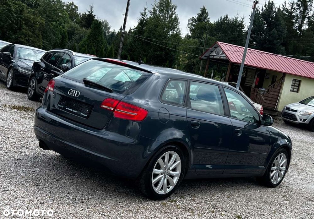Audi A3 Sportback - 8