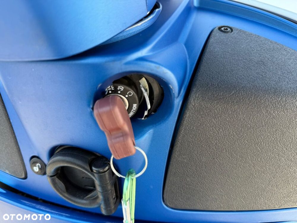 Piaggio Vespa - 11
