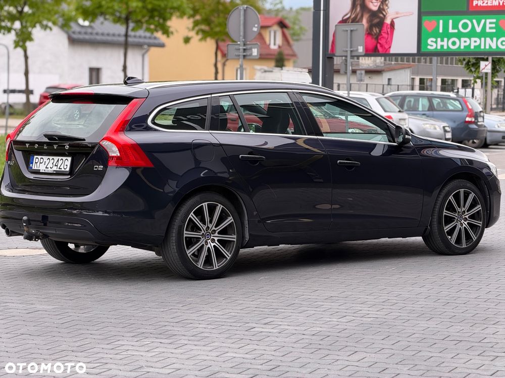 Volvo V60 D2 Geartronic Summum - 20