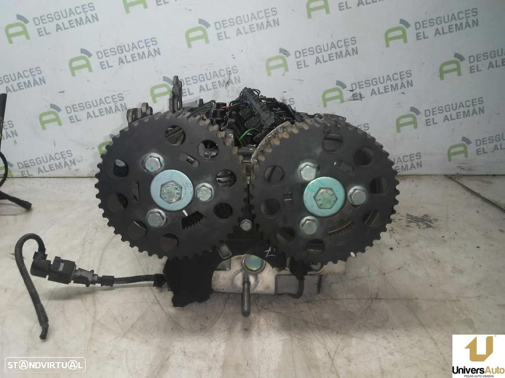 COLAÇA AUDI A3 2005 -03G131159 - 8