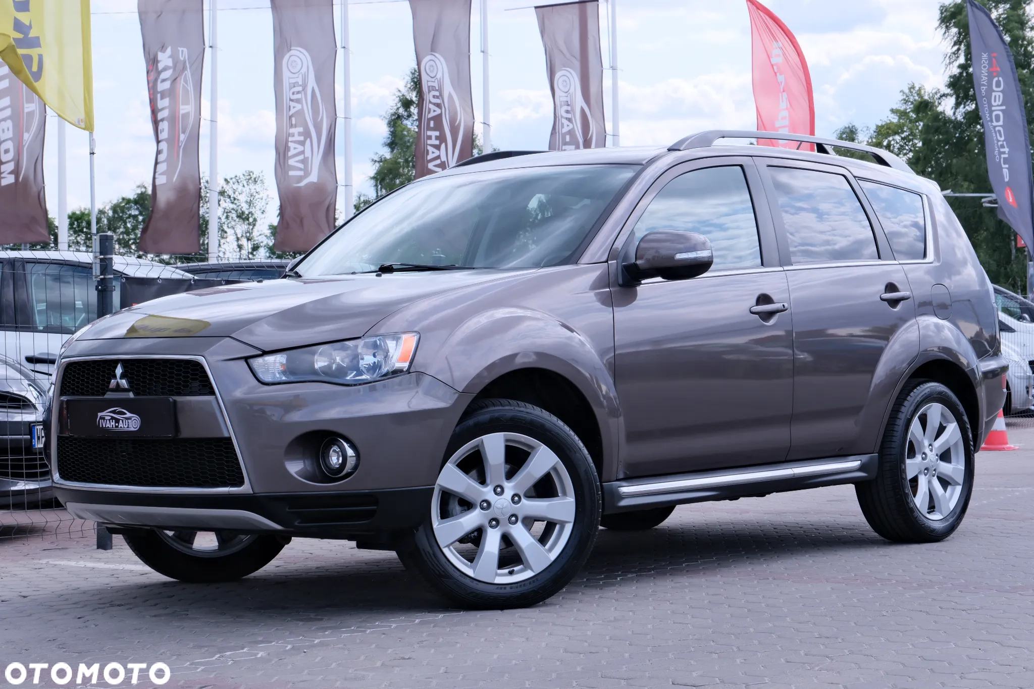 Mitsubishi Outlander 2.0 2WD - 18