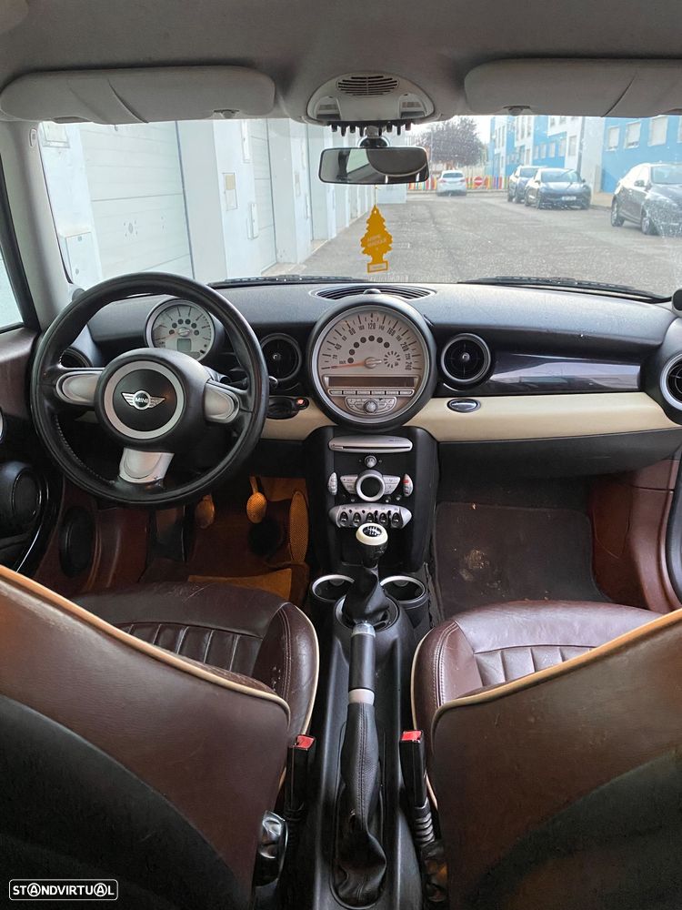MINI Clubman Cooper D - 7