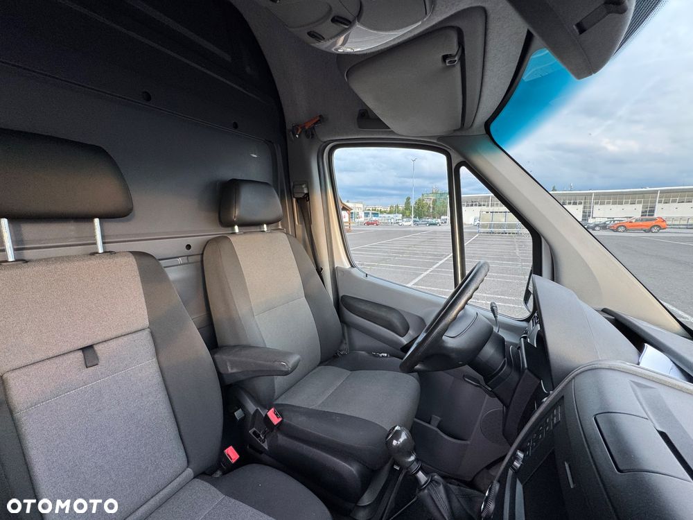 Volkswagen Crafter - 10