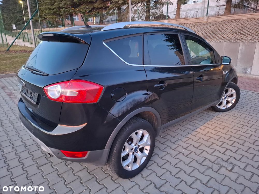 Ford Kuga 2.0 TDCi 2x4 Titanium - 10