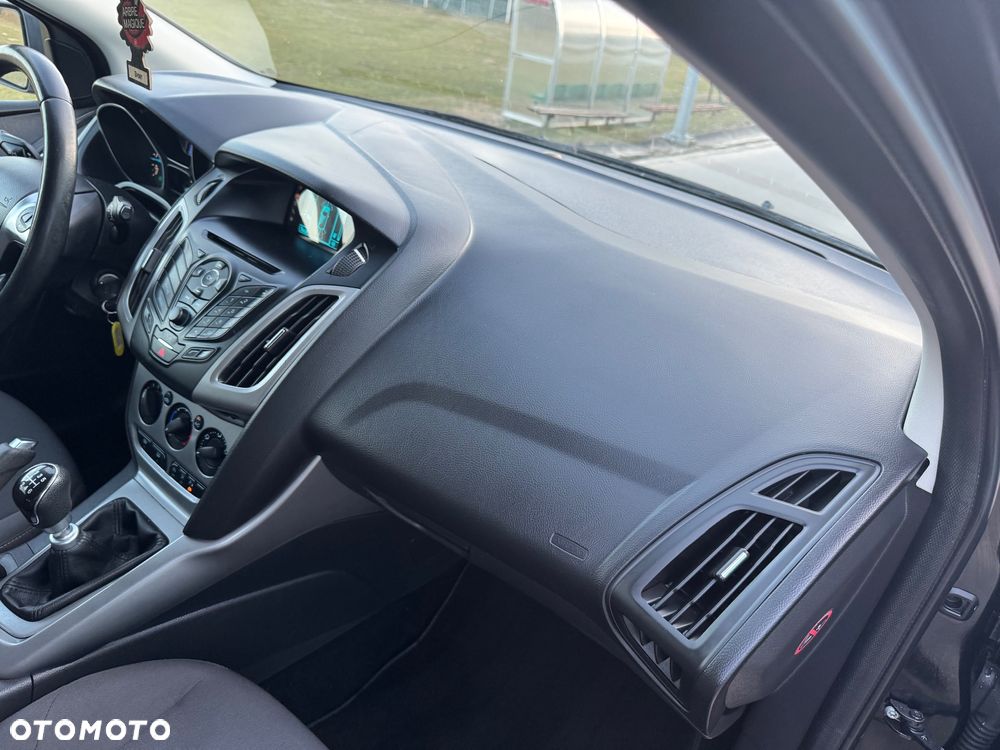 Ford Focus 1.6 TDCi DPF Titanium - 23